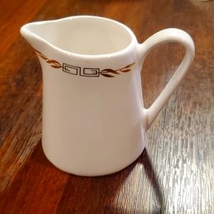 Vintage 1955-57 syracuse china